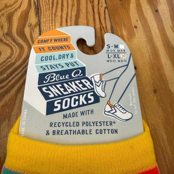 Socks: Peace, love and therapy - Picture 4 of 4